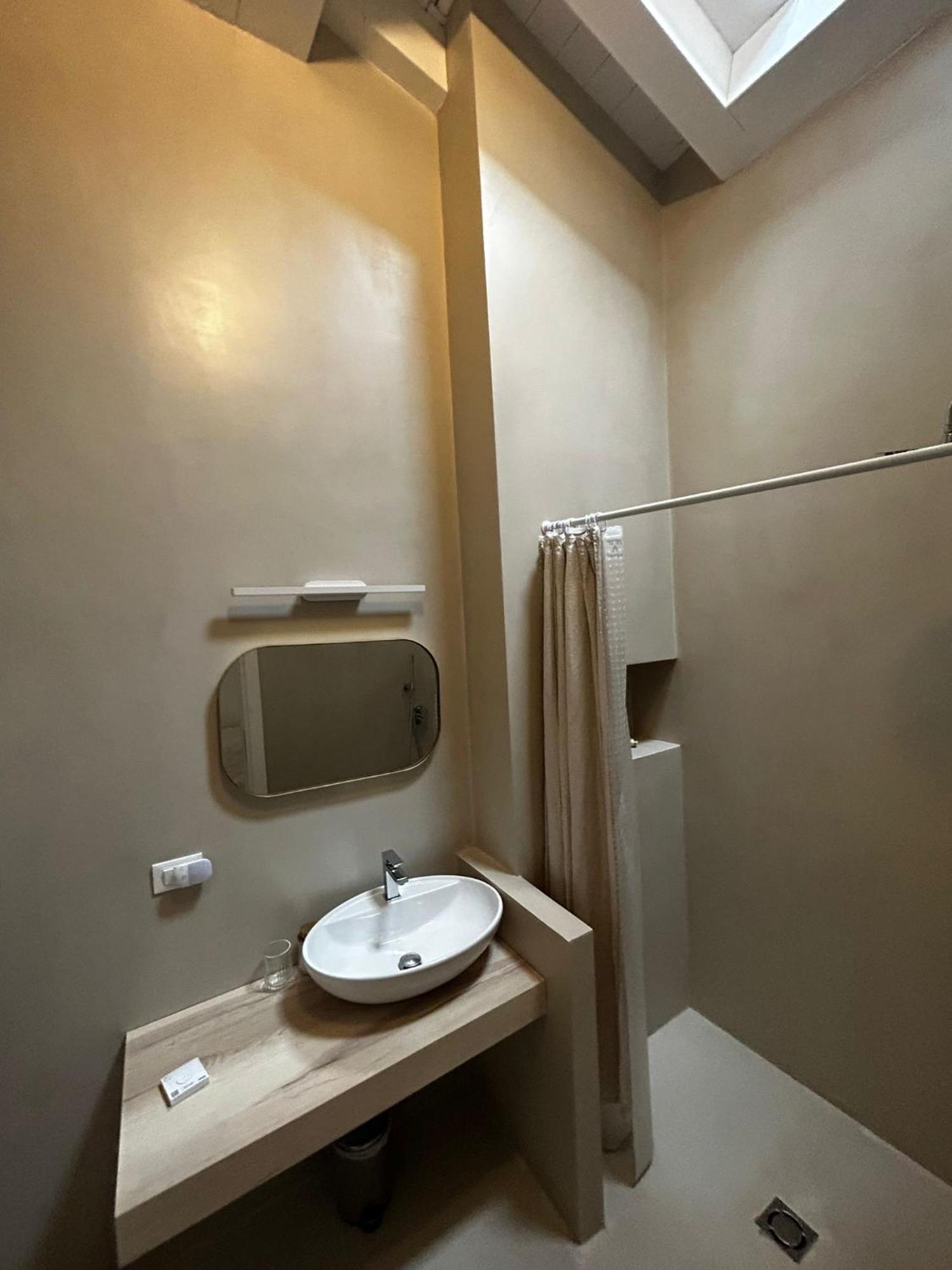 Waterfront Balcony I Grani 5 Resort Grand Suite Livorno Eksteriør bilde