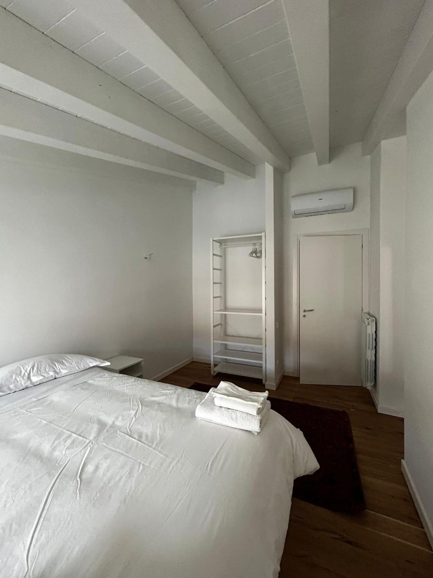Waterfront Balcony I Grani 5 Resort Grand Suite Livorno Eksteriør bilde