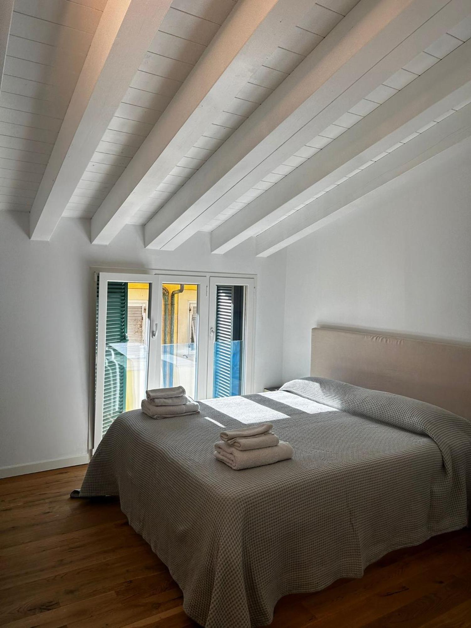 Waterfront Balcony I Grani 5 Resort Grand Suite Livorno Eksteriør bilde